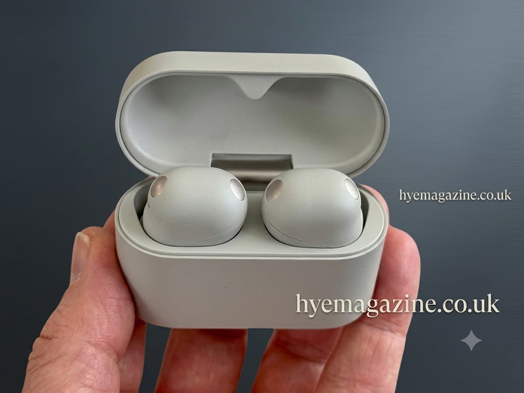 best wireless earbuds under 200 dollars 2024